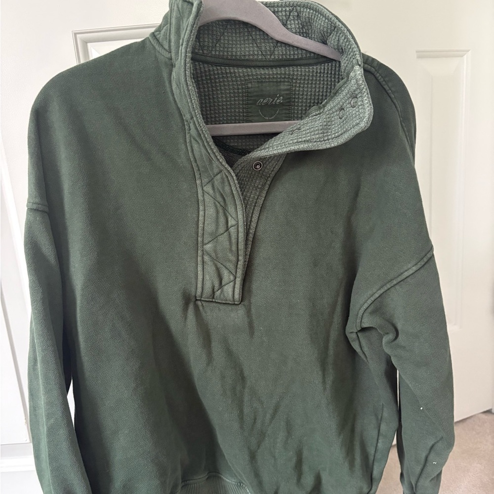 Aerie Getaway quarter snap sweatshirt